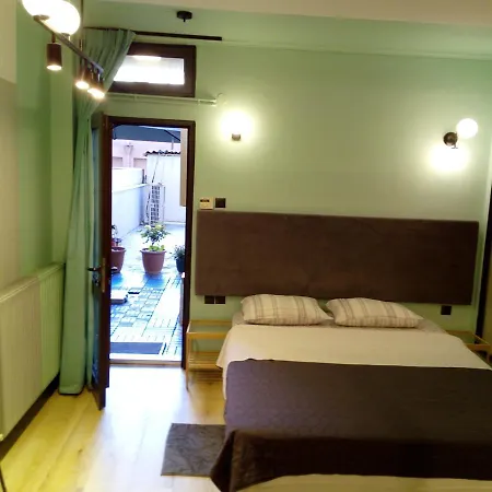 Agias Sofias Square Stunning Apartamento Tessalónica