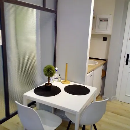 Agias Sofias Square Stunning Apartamento Tessalónica