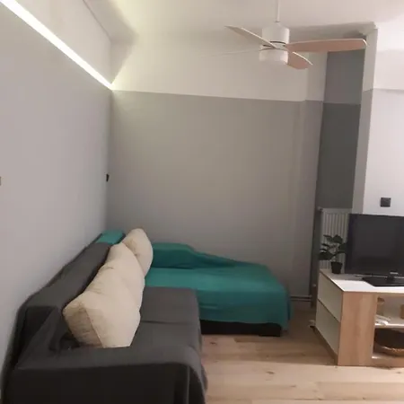 Agias Sofias Square Stunning * Soluň