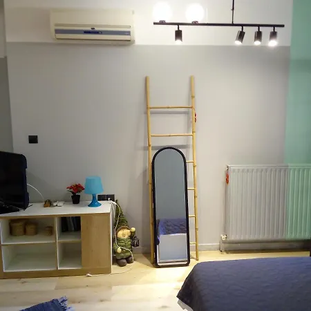 Apartment Agias Sofias Square Stunning