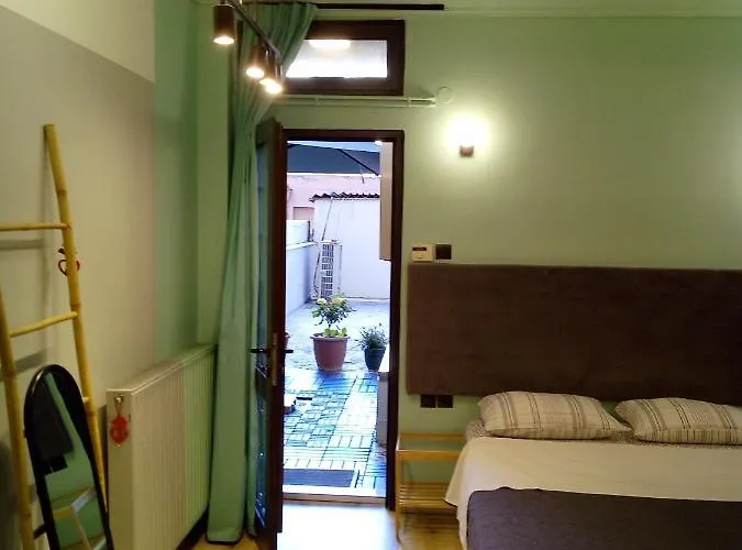 Agias Sofias Square Stunning 公寓 *